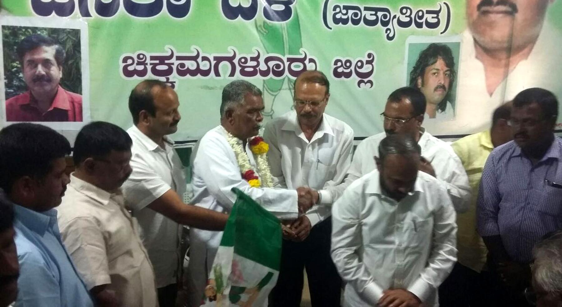 ಜನರ ಪ್ರೀತಿ ವಿಶ್ವಾಸ ಸಂಪಾದಿಸಿದರೆ ರಾಜಕಾರಣದಲ್ಲಿ ಯಶಸ್ಸು ಖಚಿತ: ಧರ್ಮೇಗೌಡ